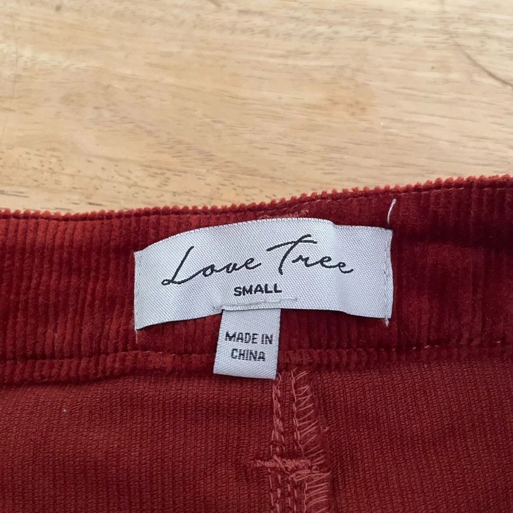 Love Tree rust corduroy mini skirt cotton spandex size SMALL belt loops 5 pocket - Picture 9 of 13